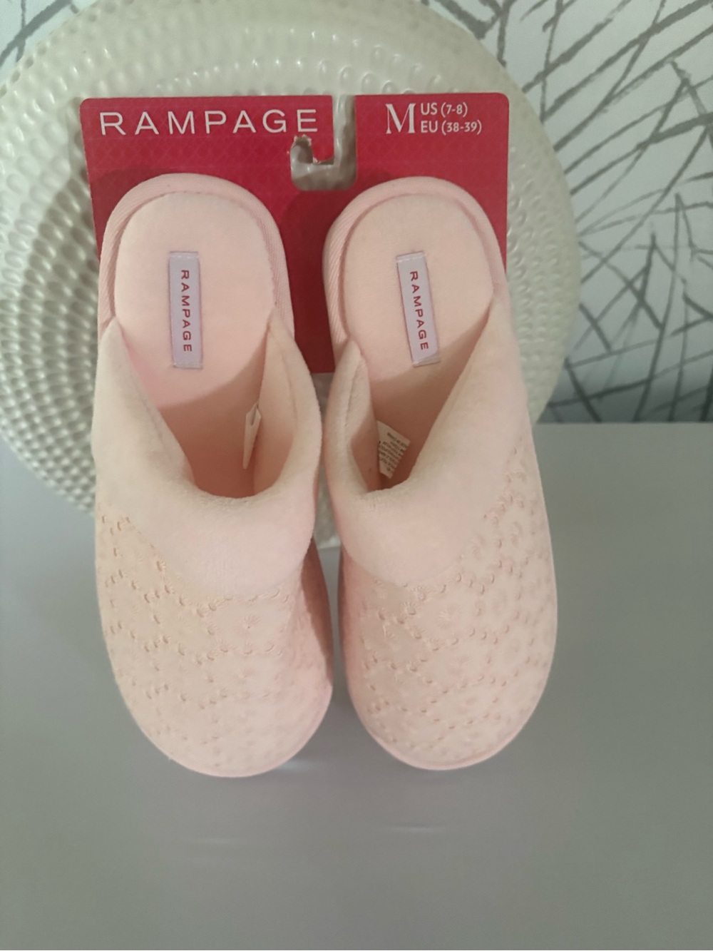 Rampage Light Pink Women's Slip-On Clog Slippers. Size M (7/8)